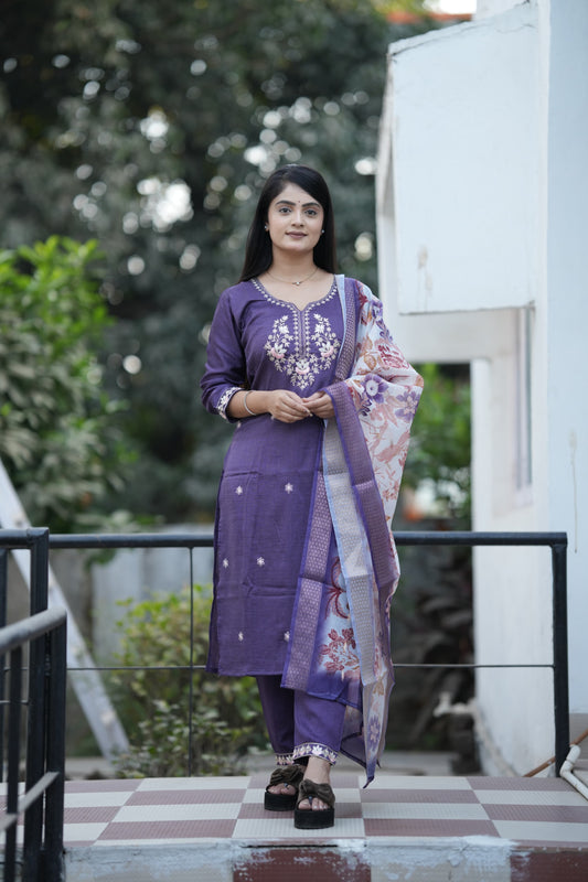 premium chanderi silk kurti with embroidery work - Clothebelle